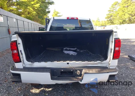 2018 Chevrolet Silverado C1500 Custom z USA, uszkodzony, nr VIN 3GCPCPEH2JG170306